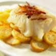 Cod steak, fried potatoes and diced bacon with Horseradish Cantadou®